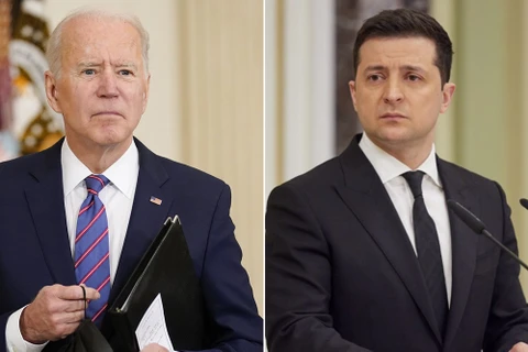 Tổng thống Joe Biden (trái) và người đồng cấp Ukraine Volodymyr Zelenskiy. (Nguồn: AP/Getty Images)