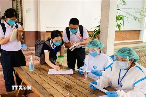 Một điểm tiêm vaccine ngừa COVID-19 tại tỉnh Luang Prabang, Lào. (Ảnh: THX/TTXVN) 