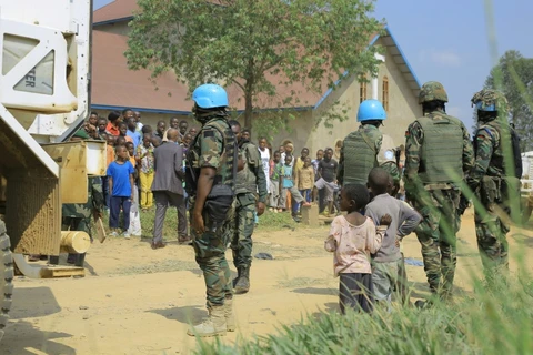 Lực lượng gìn giữ hòa bình Liên hợp quốc phong tỏa bên ngoài nhà thờ sau vujh đánh bom. (Nguồn: AFP)