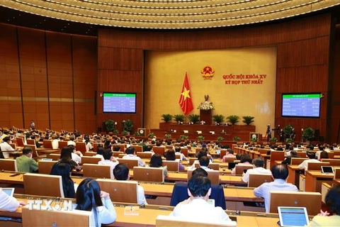 Quốc hội thông qua Nghị quyết về Kế hoạch phát triển kinh tế-xã hội 5 năm 2021-2025. (Ảnh: Phương Hoa/TTXVN)
