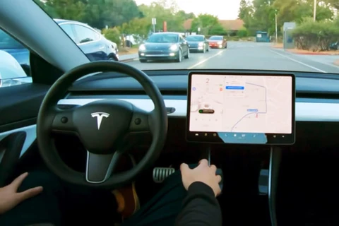 Thử nghiệm hệ thống FSD trên xe Tesla. (Nguồn: Tesla)