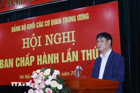 Bí thư Đảng ủy Khối các cơ quan Trung ương Huỳnh Tấn Việt phát biểu khai mạc hội nghị. (Ảnh: Phương Hoa/TTXVN)