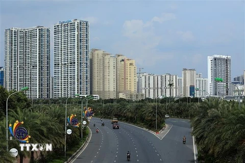 Khu vực phía Tây Hà Nội được nhiều nhà đầu tư xây dựng. (Ảnh: Tuấn Anh/TTXVN)