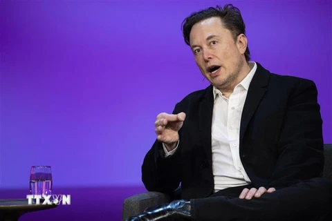 Tỷ phú Elon Musk phát biểu tại Vancouver, Canada. (Ảnh: AFP/TTXVN)