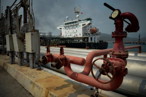 Iran đã bắt đầu lọc dầu thô tại Venezuela với công suất khoảng 100.000 thùng/ngày. (Nguồn: AFP)
