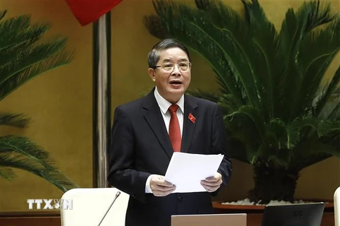 Phó Chủ tịch Quốc hội Nguyễn Đức Hải điều hành phiên họp. (Ảnh: An Đăng/TTXVN)