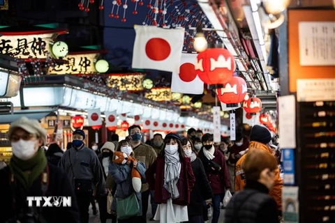 Một phố mua sắm tại Tokyo, Nhật Bản. (Ảnh: AFP/TTXVN)