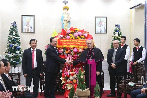 Phó Chủ tịch Quốc hội Trần Thanh Mẫn chúc mừng Giáng sinh tại Huế