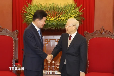 Tổng Bí thư Nguyễn Phú Trọng tiếp Chủ tịch Quốc hội Hàn Quốc Kim Jin-pyo. (Ảnh : Trí Dũng/TTXVN)