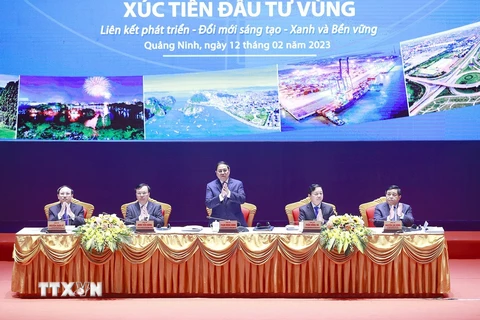 Thủ tướng Phạm Minh Chính chủ trì Hội nghị triển khai Chương trình hành động của Chính phủ về phát triển vùng Đồng bằng sông Hồng. (Ảnh: Dương Giang/TTXVN)