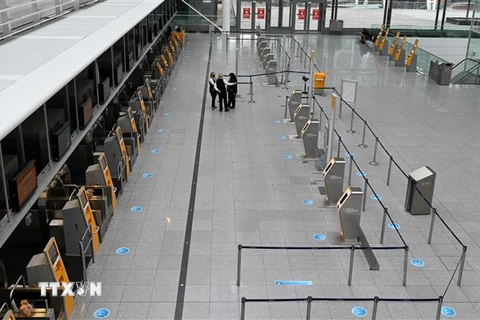 Cảnh vắng vẻ tại sân bay Franz-Josef-Strauss ở Munich, Đức do đình công. (Ảnh: AFP/TTXVN)