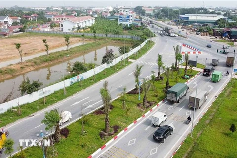 Tuyến đường trục Trung tâm khu đô thị mới Mê Linh. (Ảnh: Hoàng Hùng/TTXVN)