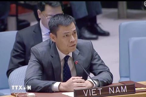 Đại sứ Đặng Hoàng Giang, Trưởng Phái đoàn thường trực Việt Nam tại LHQ, phát biểu tại cuộc họp. (Ảnh: Trần Thanh Tuấn/TTXVN)