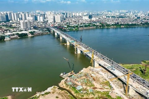 Cầu Vĩnh Tuy 2 chính thức hợp long, chuẩn bị thông xe vào đầu tháng 9