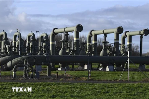 Hệ thống đường ống dẫn khí đốt tại Garelsweerd, tỉnh Groningen, Hà Lan. (Ảnh: AFP/TTXVN)