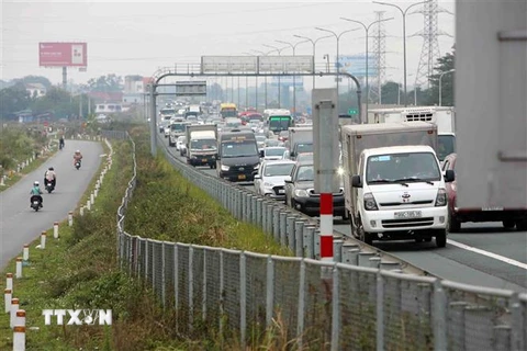 Đường gom phía Đông sẽ giúp giảm ùn tắc giao thông và tạo mỹ quan đô thị cho huyện Phú Xuyên, huyện Thường Tín. (Ảnh: Tuấn Anh/TTXVN)