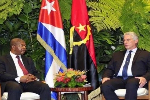 Chủ tịch Cuba Miguel Díaz-Canel và người đồng cấp Angola João Lourenço. (Nguồn: Twitter)