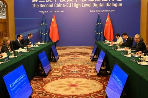 Cuộc hội đàm giữa Phó Thủ tướng Trung Quốc Trương Quốc Thanh và Phó Chủ tịch EC Vera Jourova. (Nguồn: EC)