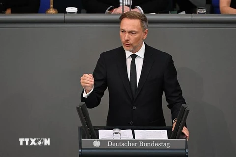 Bộ trưởng Tài chính Đức Christian Lindner phát biểu trong một phiên thảo luận về ngân sách năm 2024 trước Quốc hội ở Berlin. (Ảnh: AFP/TTXVN)