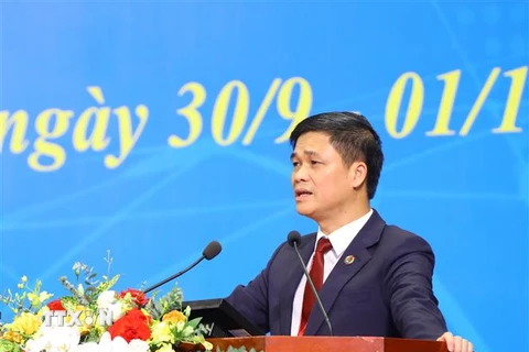 Ông Ngọ Duy Hiểu tái đắc cử Chủ tịch Công đoàn Viên chức Việt Nam khóa VI. (Ảnh: TTXVN)