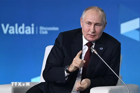 Tổng thống Nga Vladimir Putin phát biểu tại Hội nghị Thường niên Câu lạc bộ Thảo luận Quốc tế Valdai ở Sochi, Nga. (Ảnh: AFP/TTXVN)