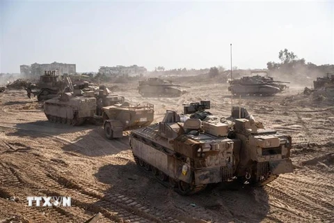 Binh sỹ Israel tiến hành chiến dịch trên bộ chống Phong trào Hamas tại phía Bắc Dải Gaza. (Ảnh: THX/TTXVN)