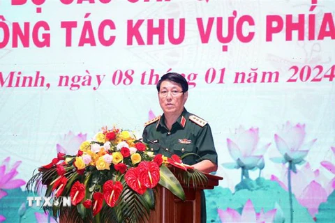 Đại tướng Lương Cường, Ủy viên Bộ Chính trị, Chủ nhiệm Tổng cục Chính trị Quân đội Nhân dân Việt Nam, chủ trì buổi gặp mặt. (Ảnh: Xuân Khu/TTXVN)