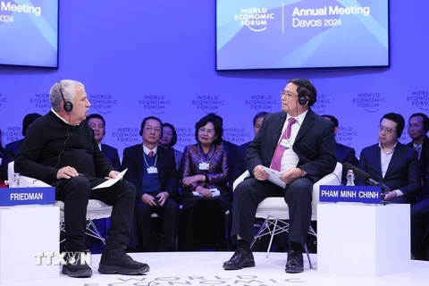 Hình ảnh Thủ tướng tại Phiên Đối thoại “Việt Nam: Định hướng tầm nhìn toàn cầu”