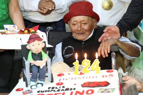 Cụ Marcelino Abad trong ngày sinh nhật lần thứ 124 của mình. (Nguồn: X)