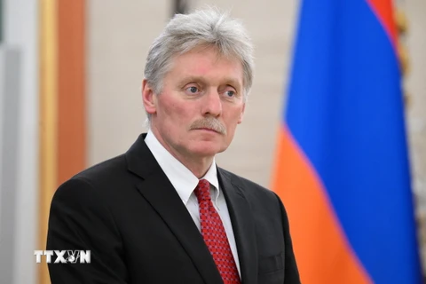 Người phát ngôn Điện Kremlin Dmitry Peskov phát biểu tại cuộc họp báo ở thủ đô Moskva. (Ảnh: AFP/TTXVN)