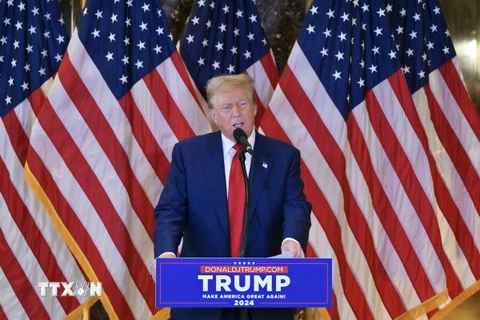 Cựu Tổng thống Mỹ Donald Trump phát biểu họp báo tại New York. (Ảnh: AFP/TTXVN)