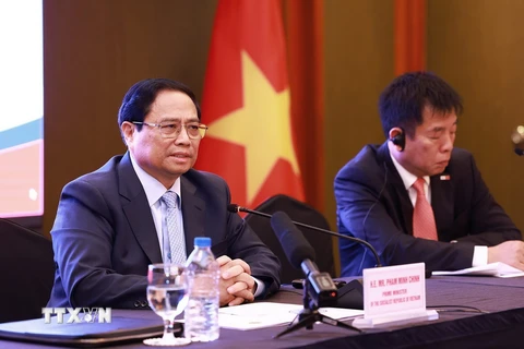 Thủ tướng Phạm Minh Chính phát biểu tại cuộc gặp gỡ những người bạn Hàn Quốc. (Ảnh: Dương Giang/TTXVN)