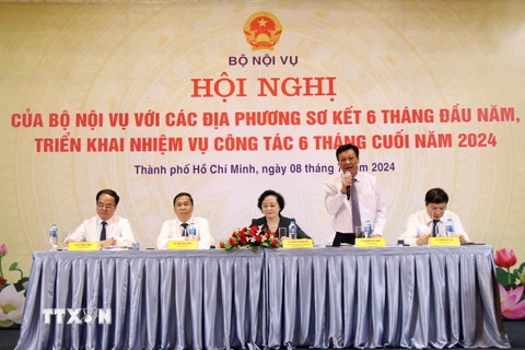 Lãnh đạo Bộ Nội vụ chủ trì Hội nghị. (Ảnh: Tiến Lực/TTXVN)