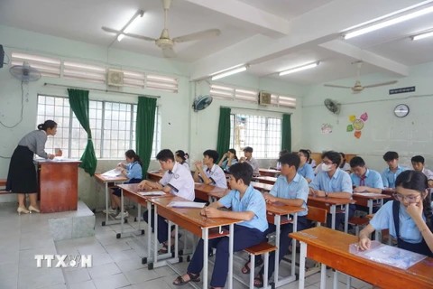 Thành phố Hồ Chí Minh đặt mục tiêu đảm bảo 100% học sinh tại địa bàn có đủ chỗ học. (Ảnh: Thu Hoài/TTXVN)