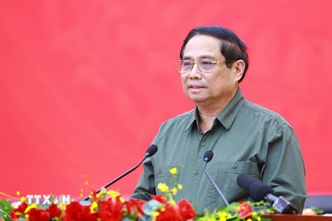 Thủ tướng Phạm Minh Chính kết luận buổi làm việc với Ban Thường vụ Tỉnh ủy Lâm Đồng. (Ảnh: Dương Giang/TTXVN)