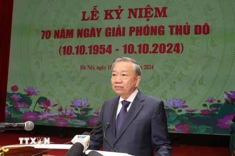 Tổng Bí thư, Chủ tịch nước Tô Lâm đọc Diễn văn kỷ niệm 70 năm Ngày Giải phóng Thủ đô. (Ảnh: Trí Dũng/TTXVN)