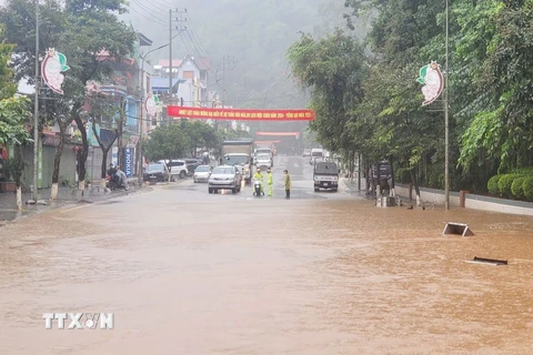 Vùng núi phía Bắc và Trung Bộ tiếp tục có mưa dông rải rác kèm nguy cơ lũ quét, sạt lở đất.. (Ảnh: TTXVN phát)