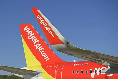 VietJetAir mở bán 100.000 vé máy bay giá 100.000 đồng