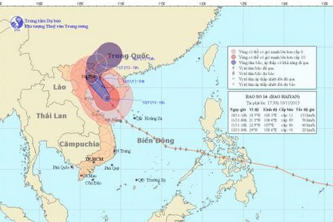 Bão Haiyan cách bờ biển Thanh Hóa-Quảng Ninh 270-330km