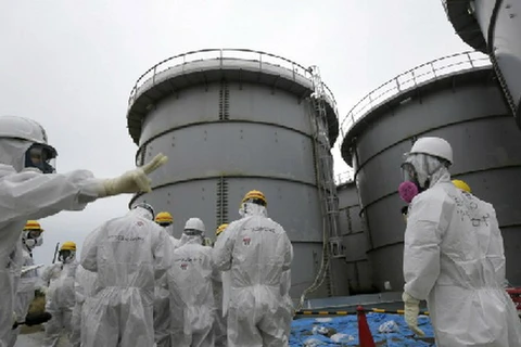 Nhật tháo dỡ thanh nhiên liệu ở nhà máy Fukushima