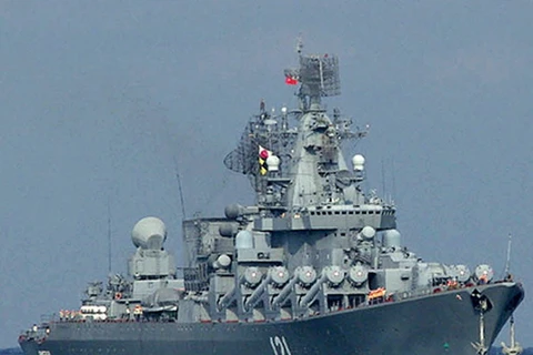 Tàu khu trục thuộc Hạm đội Biển Đen của Nga tại vịnh Sevastopol. (Ảnh: AFP/TTXVN)
