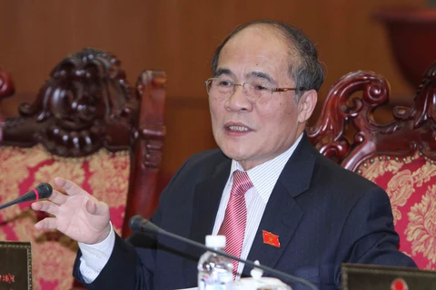 Chủ tịch Quốc hội Nguyễn Sinh Hùng phát biểu ý kiến tại phiên họp. (Ảnh: Phương Hoa/TTXVN)