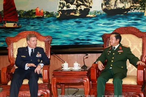 Quan hệ quốc phòng Việt Nam-Hoa Kỳ có nhiều hiệu quả 