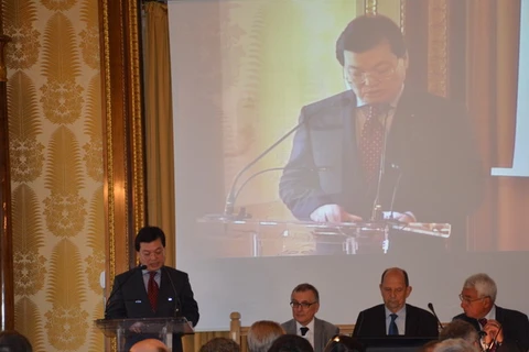 Đại sứ Việt Nam tại Pháp Dương Chí Dũng phát biểu tại phiên khai mạc Hội thảo. (Ảnh: Bích Hà/Vietnam+)