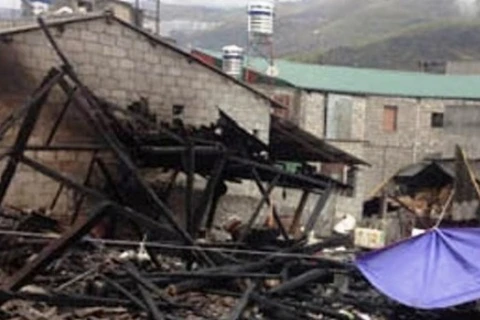 Hỏa hoạn thiêu rụi nhà gỗ ở Đồng Văn, 2 người tử vong 