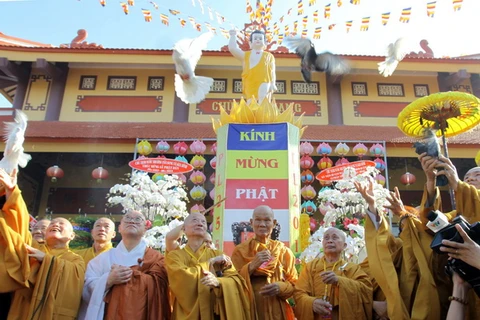 Ông Nguyễn Thiện Nhân gửi thư chúc mừng Đại lễ Phật đản 2014