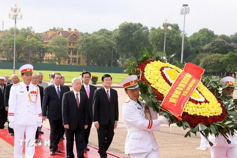 Lãnh đạo Đảng, Nhà nước kính viếng Chủ tịch Hồ Chí Minh