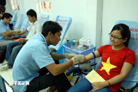 Chương trình hiến máu “Hành trình Đỏ-Kết nối dòng máu Việt”