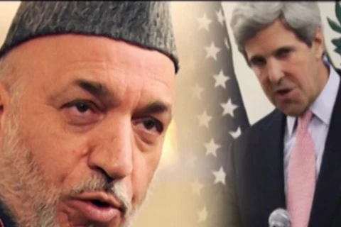 Ngoại trưởng Mỹ John Kerry và Tổng thống Afghanistan Hamid Karzai. (Nguồn: ariananews.af)