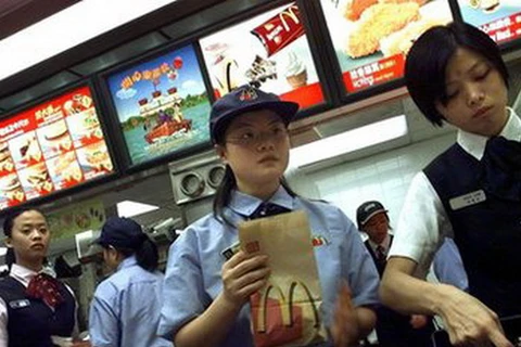 McDonald's lo ngại kinh doanh ảm đạm sau bê bối thịt bẩn